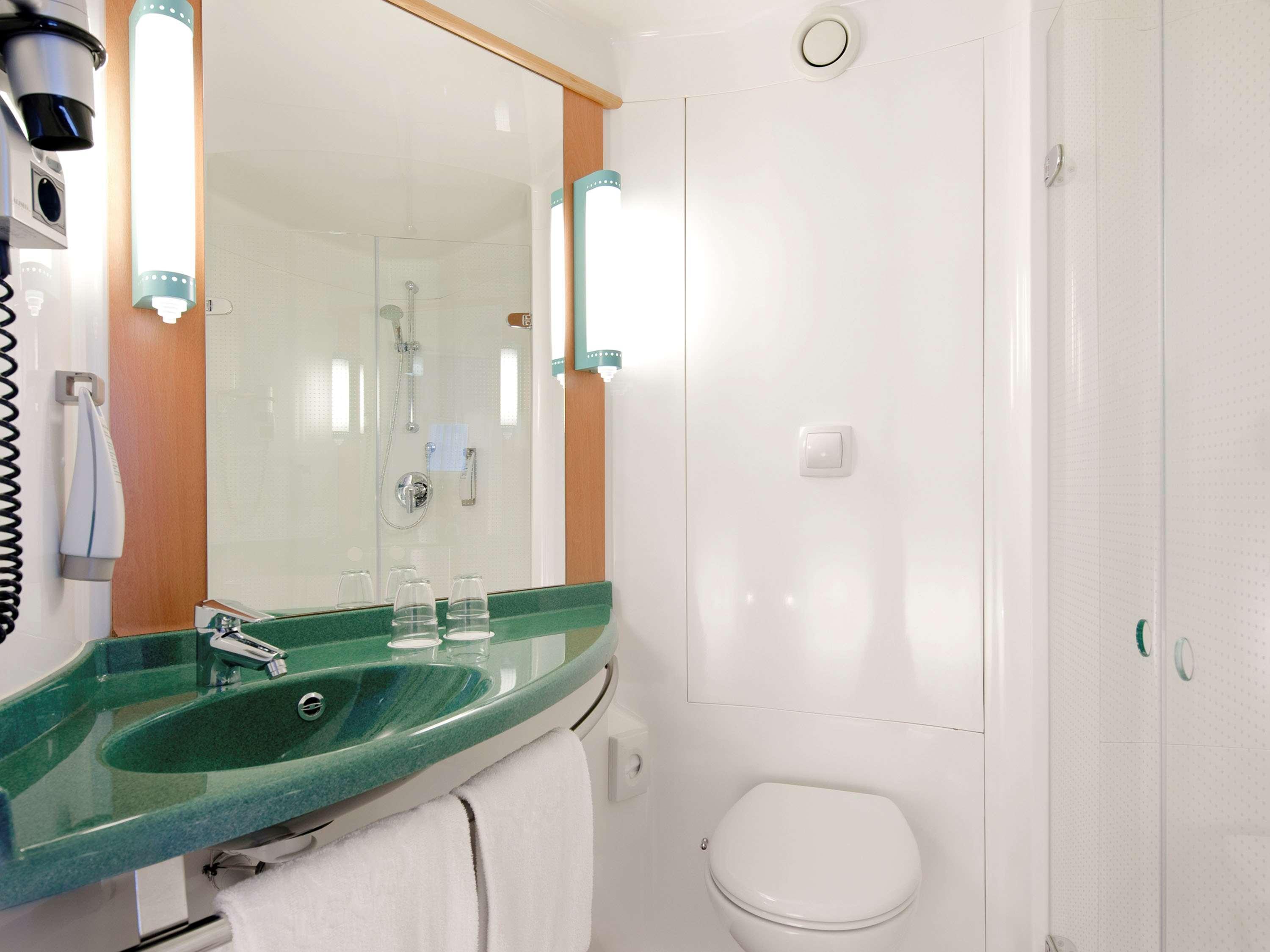 Ibis Hotel Muenchen Garching Garching bei München Exteriör bild