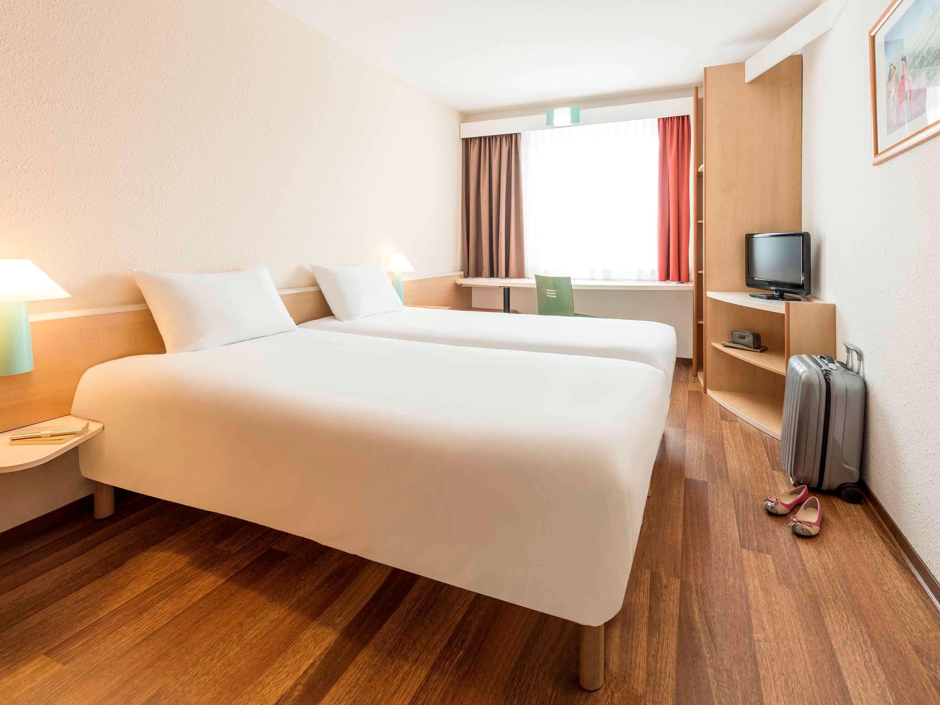 Ibis Hotel Muenchen Garching Garching bei München Exteriör bild