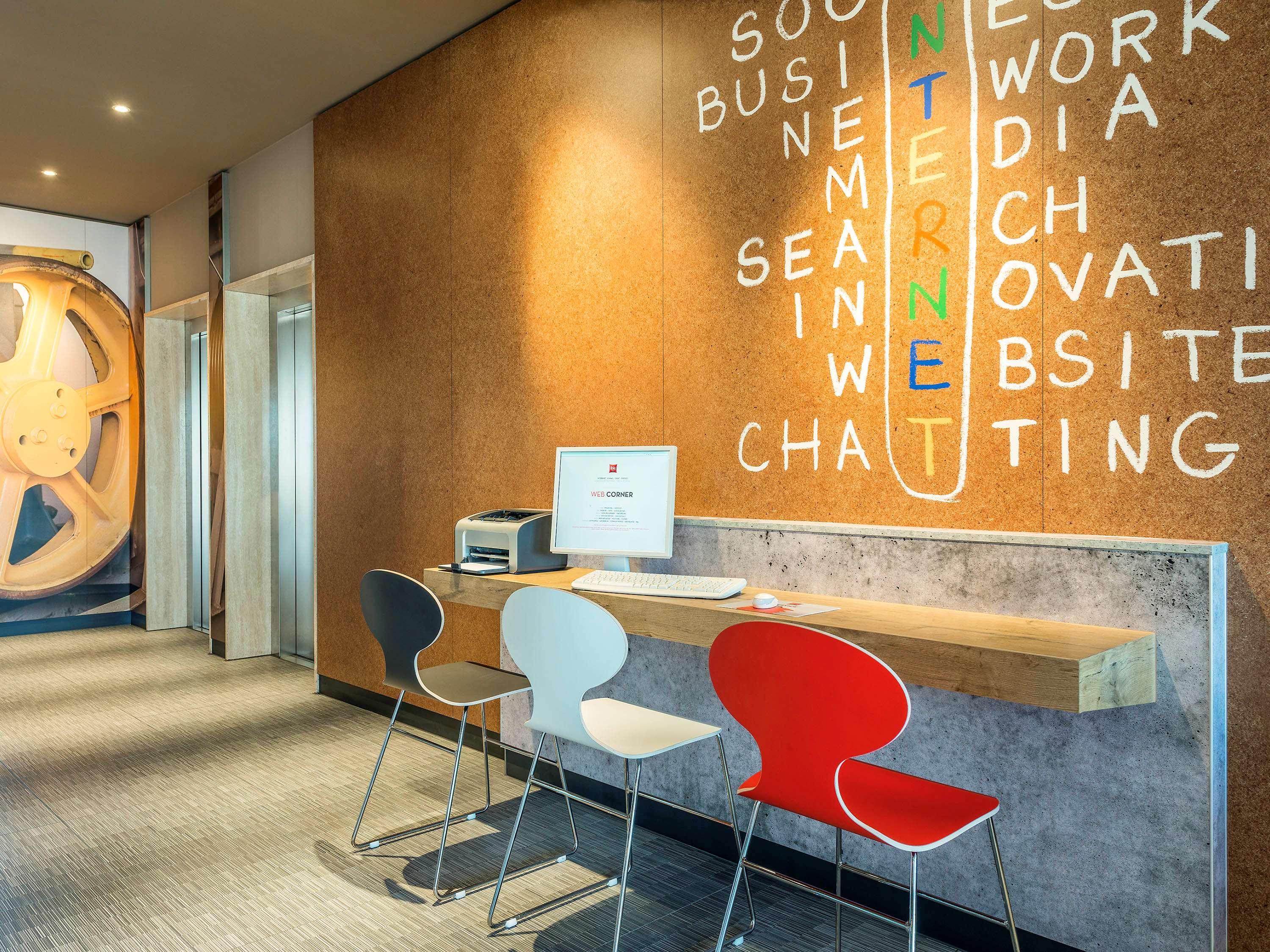 Ibis Hotel Muenchen Garching Garching bei München Exteriör bild