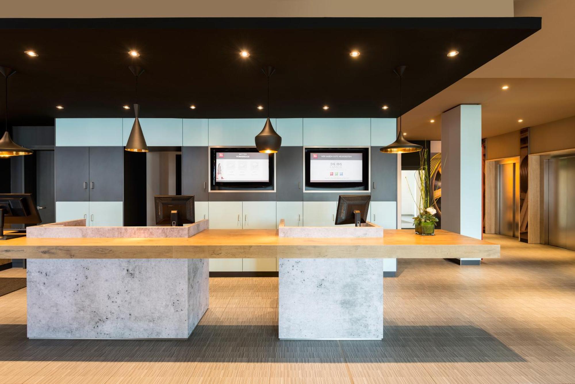 Ibis Hotel Muenchen Garching Garching bei München Exteriör bild