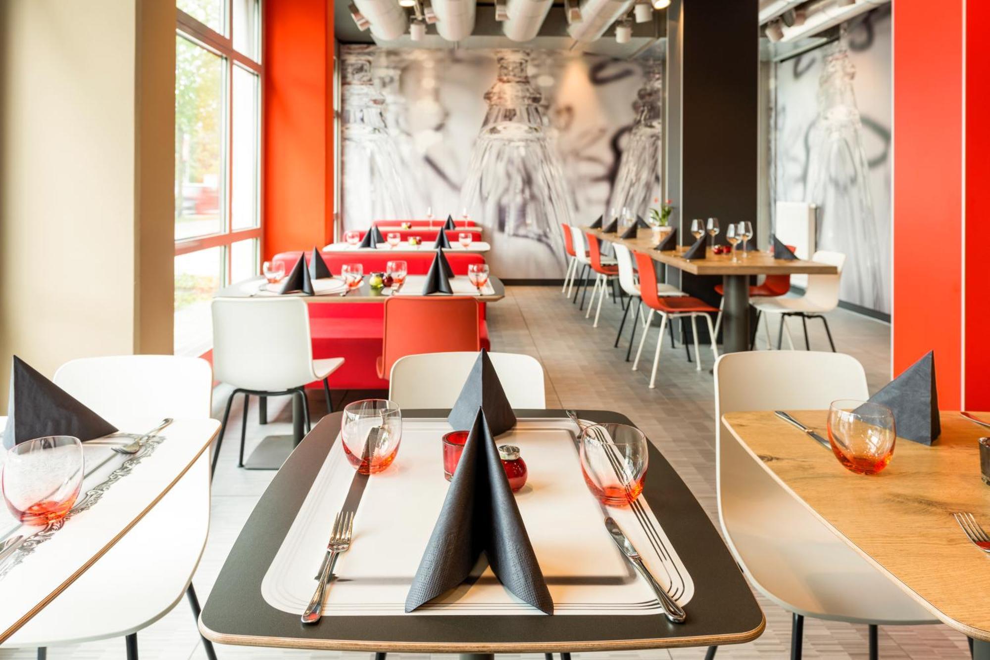 Ibis Hotel Muenchen Garching Garching bei München Exteriör bild