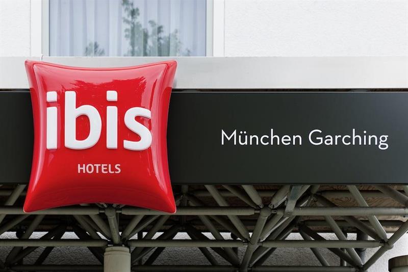 Ibis Hotel Muenchen Garching Garching bei München Exteriör bild